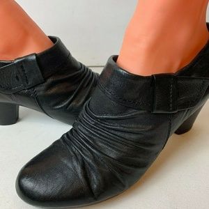 BareTraps Black Leather Slip-On Booties Heels